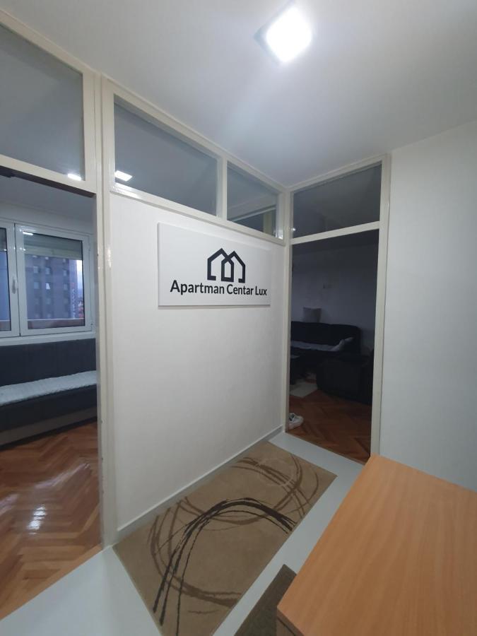 Apartman Centar Lux Πίροτ Εξωτερικό φωτογραφία