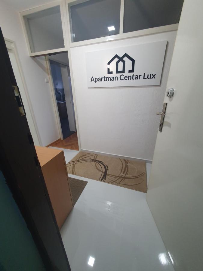 Apartman Centar Lux Πίροτ Εξωτερικό φωτογραφία